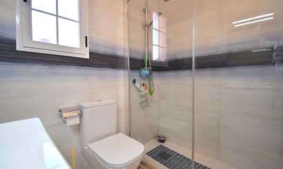 Resale - Villa - Orihuela Costa - Playa Flamenca