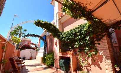 Resale - Villa - Orihuela Costa - Playa Flamenca