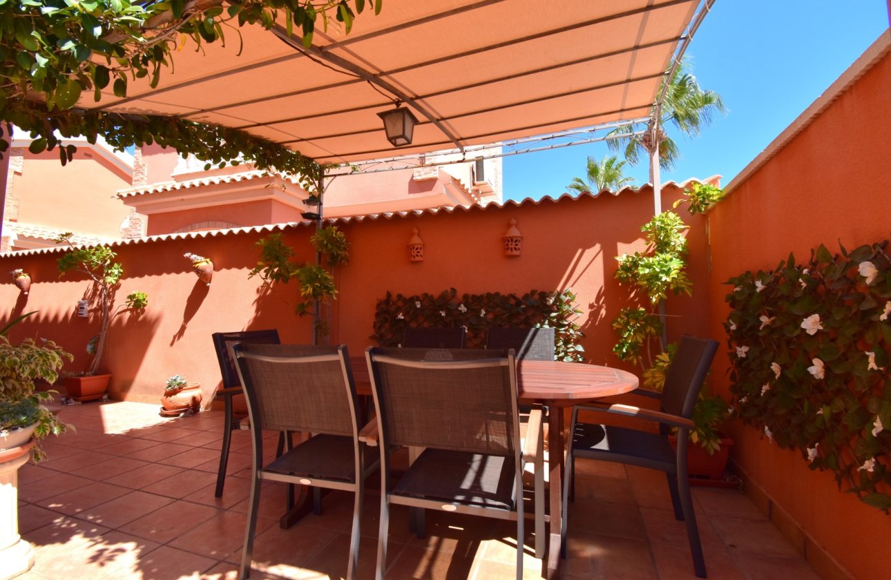 Resale - Villa - Orihuela Costa - Playa Flamenca