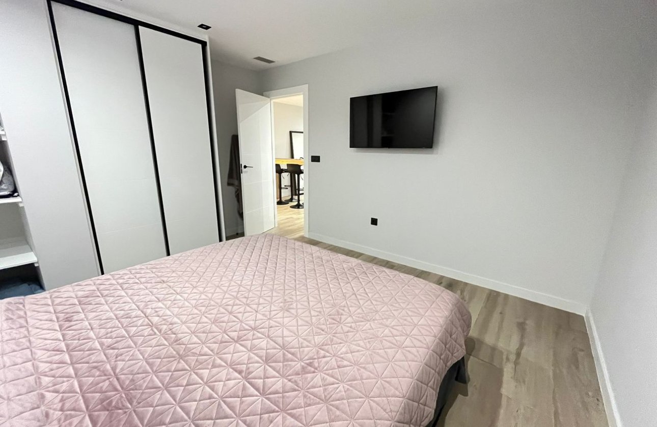 Resale - Villa - Orihuela Costa - Playa Flamenca