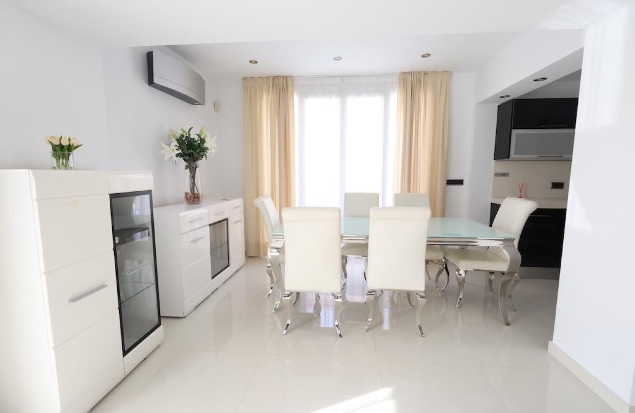 Resale - Villa - Cabo Roig - Costa blanca