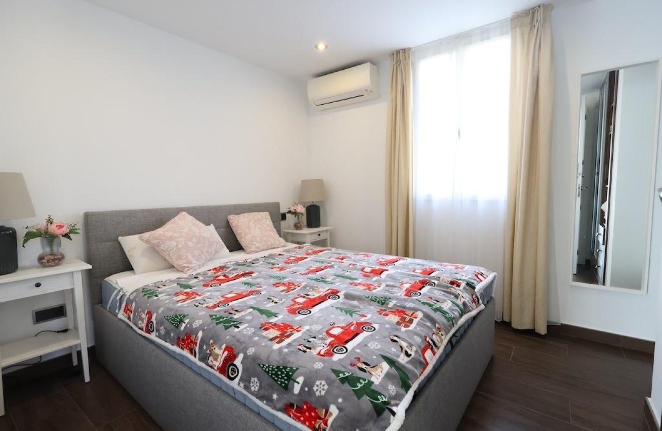 Resale - Villa - Cabo Roig - Costa blanca