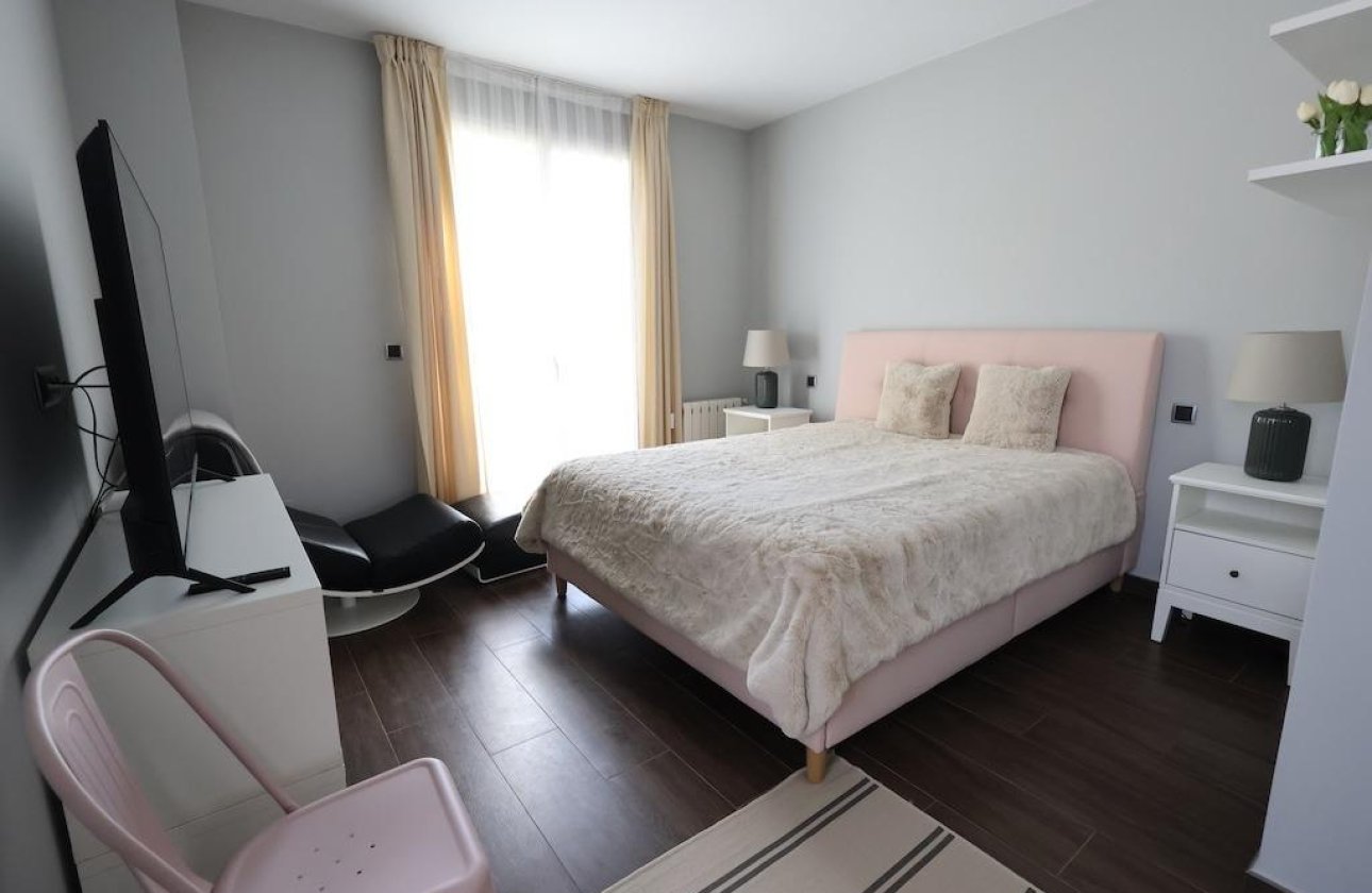 Resale - Villa - Cabo Roig - Costa blanca