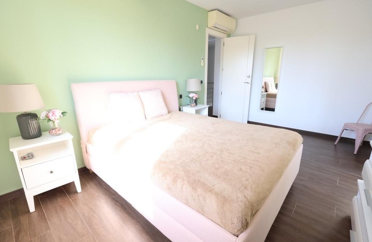 Resale - Villa - Cabo Roig - Costa blanca