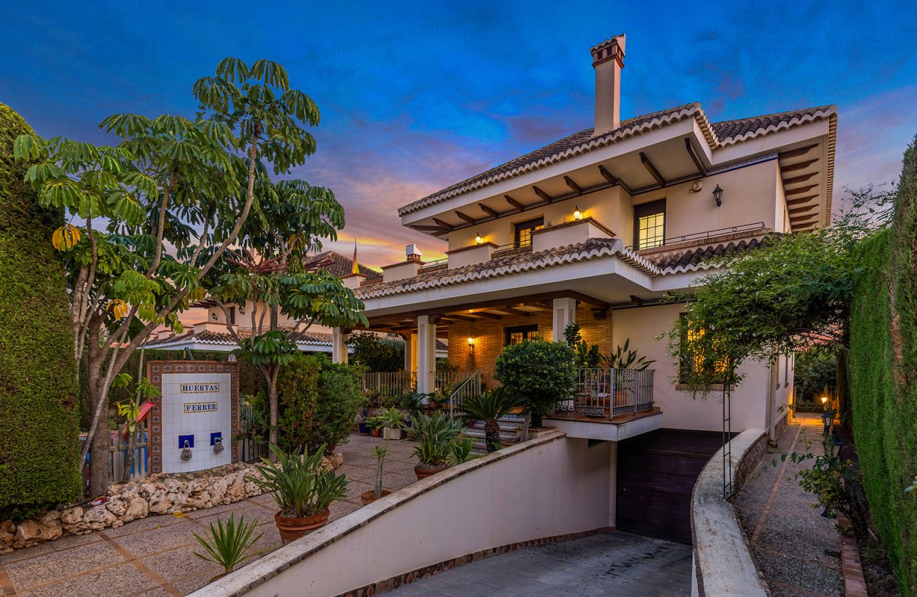 Resale - Villa - Torrevieja - La Veleta