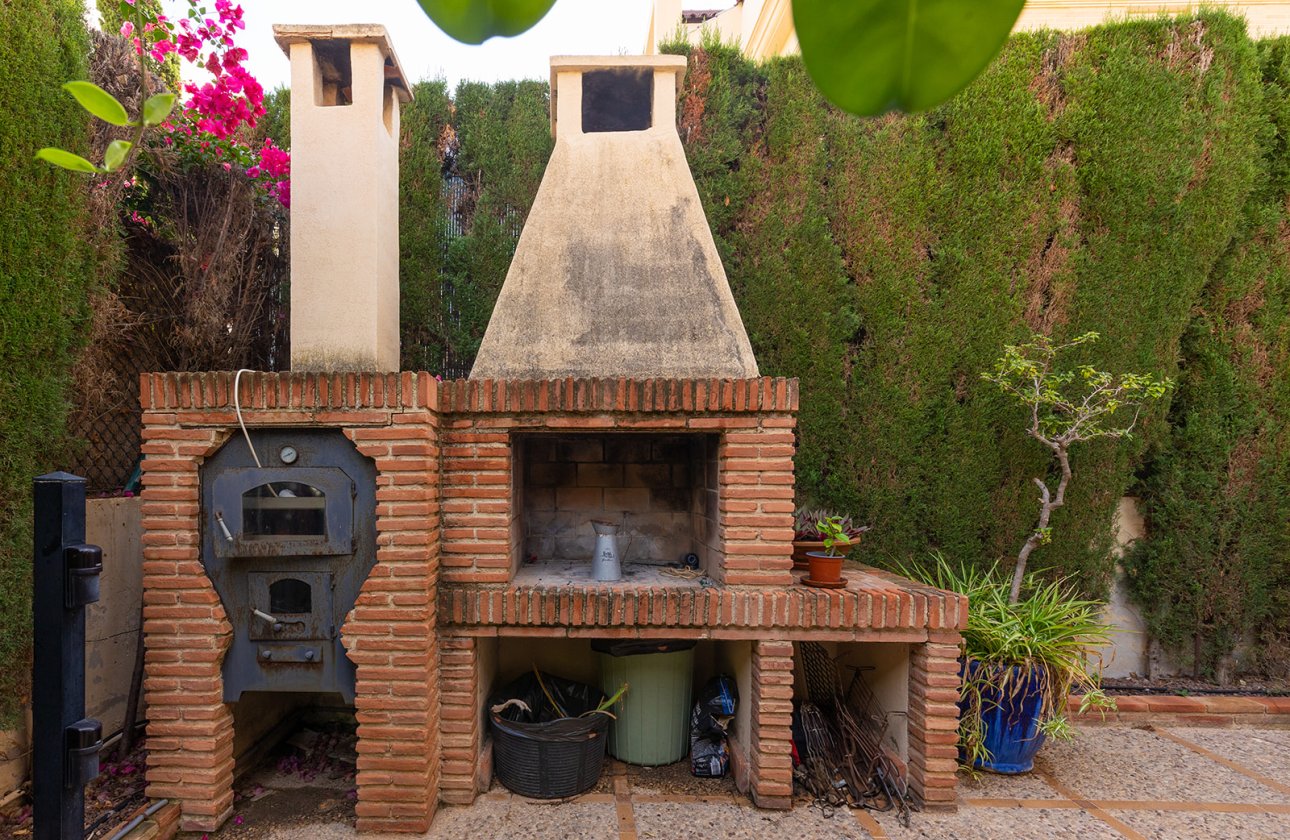 Resale - Villa - Torrevieja - La Veleta