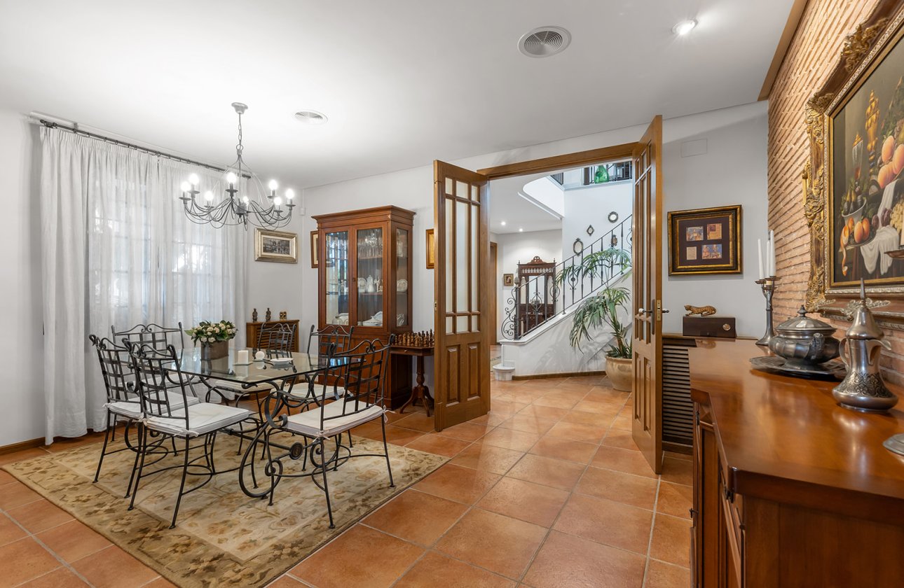 Resale - Villa - Torrevieja - La Veleta