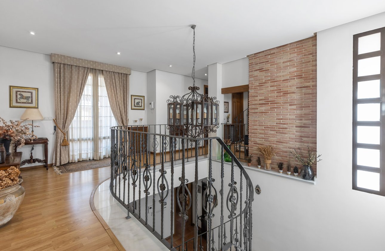 Resale - Villa - Torrevieja - La Veleta