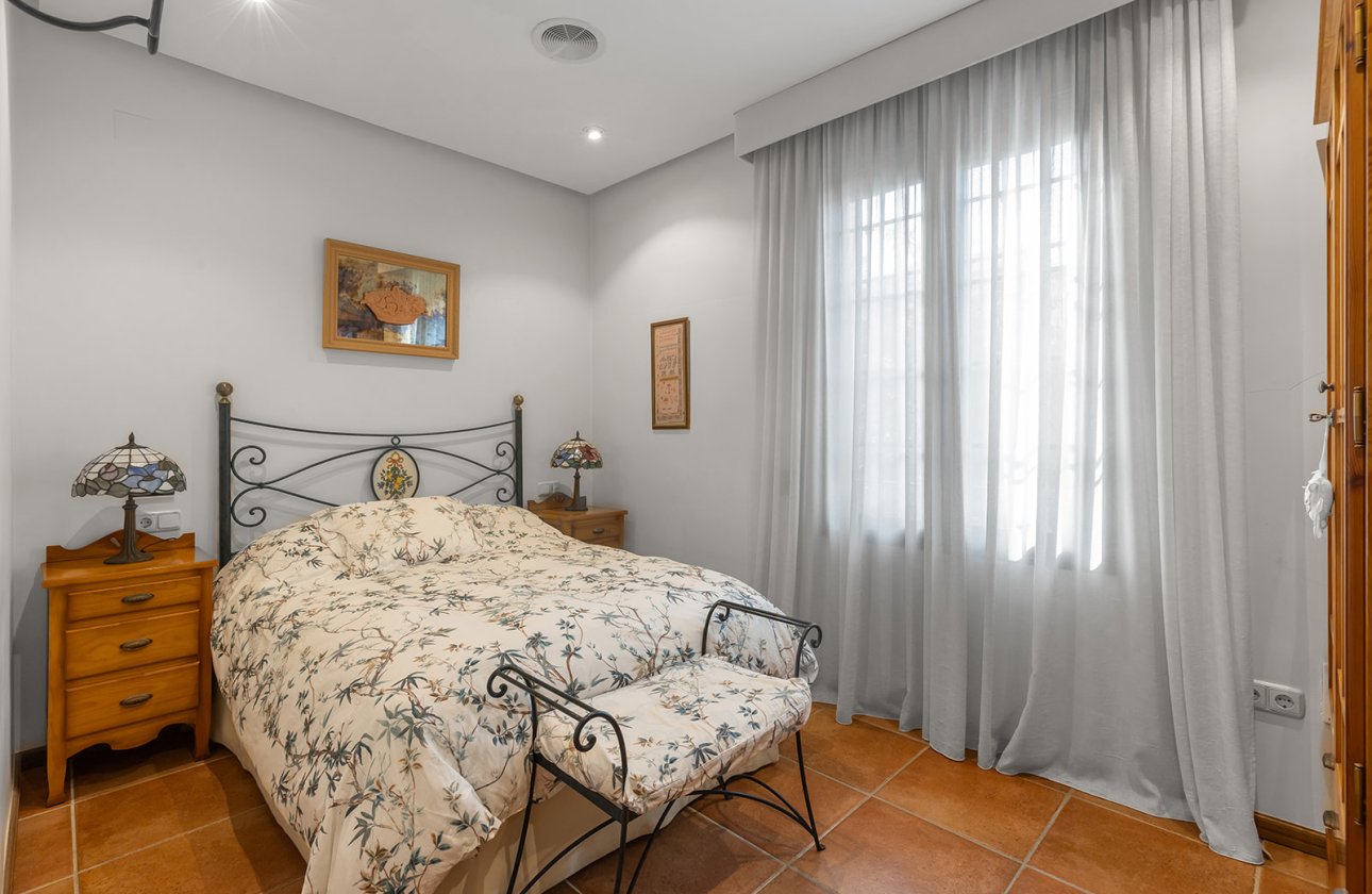 Resale - Villa - Torrevieja - La Veleta