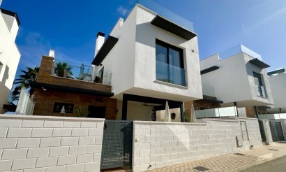 Resale - Villa - Orihuela Costa - Lomas de Cabo Roig