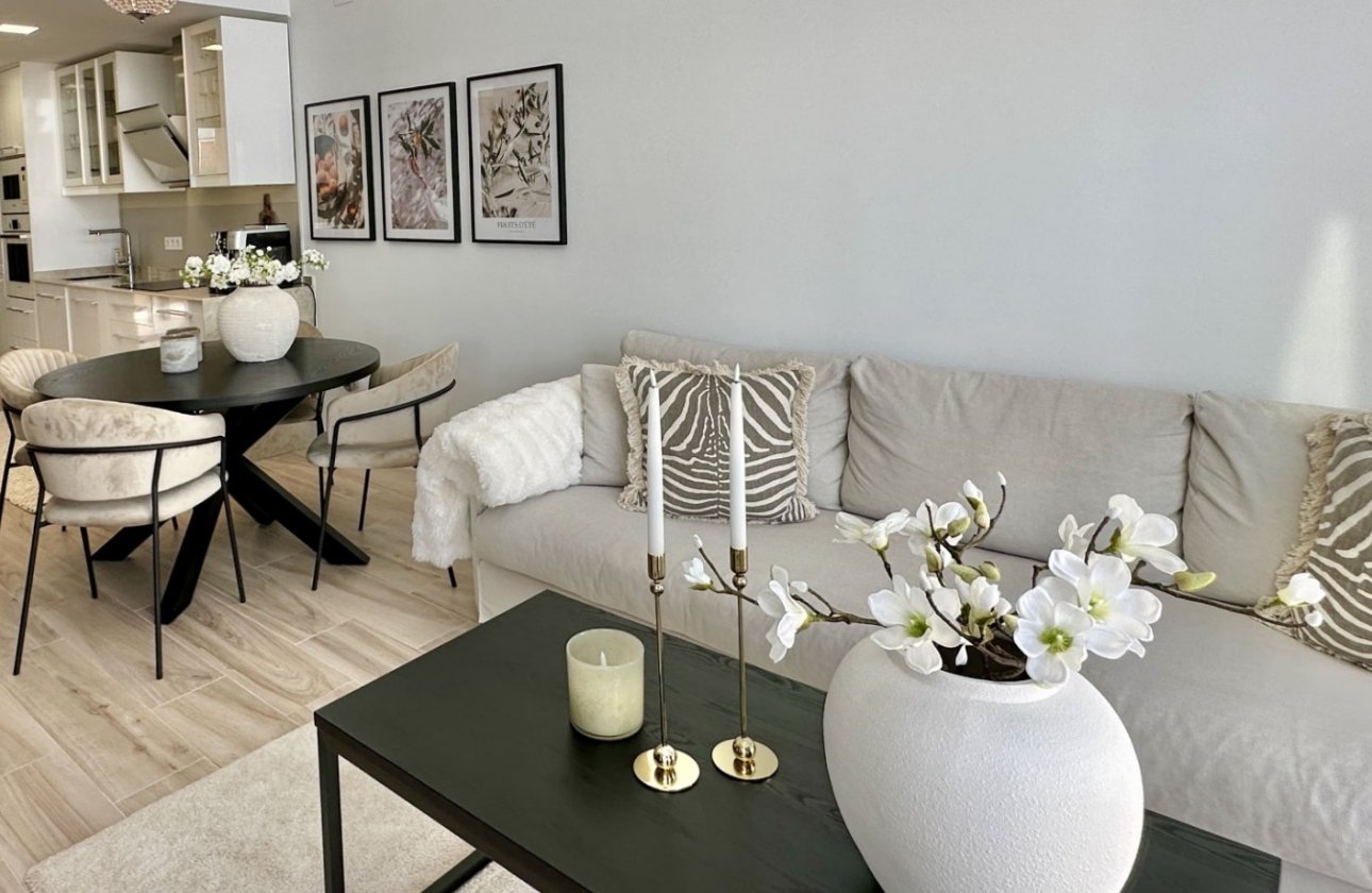 Resale - Villa - Orihuela Costa - Lomas de Cabo Roig