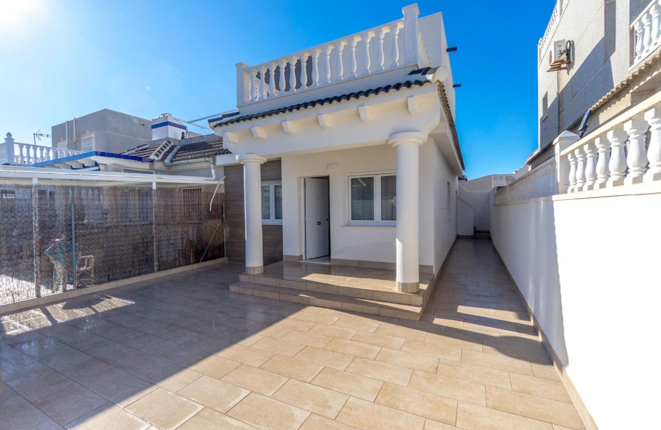 Resale - Villa - Torrevieja - El chaparral