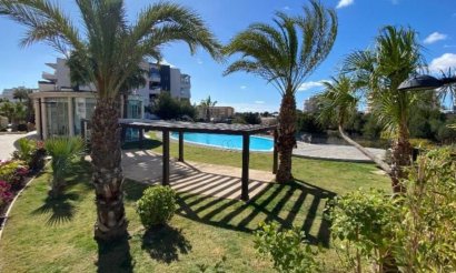 Resale - Apartment / flat - Orihuela Costa - Villamartín
