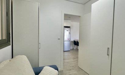 Resale - Apartment / flat - Orihuela Costa - Villamartín