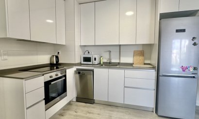 Resale - Apartment / flat - Orihuela Costa - Villamartín