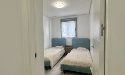 Resale - Apartment / flat - Orihuela Costa - Villamartín