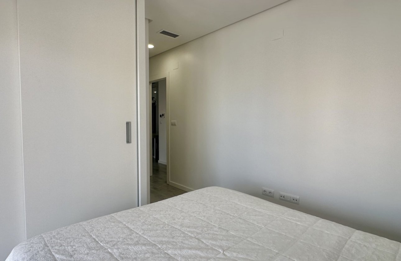 Resale - Apartment / flat - Orihuela Costa - Villamartín