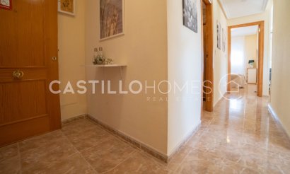 Resale - Apartment / flat - Torrevieja - Centro
