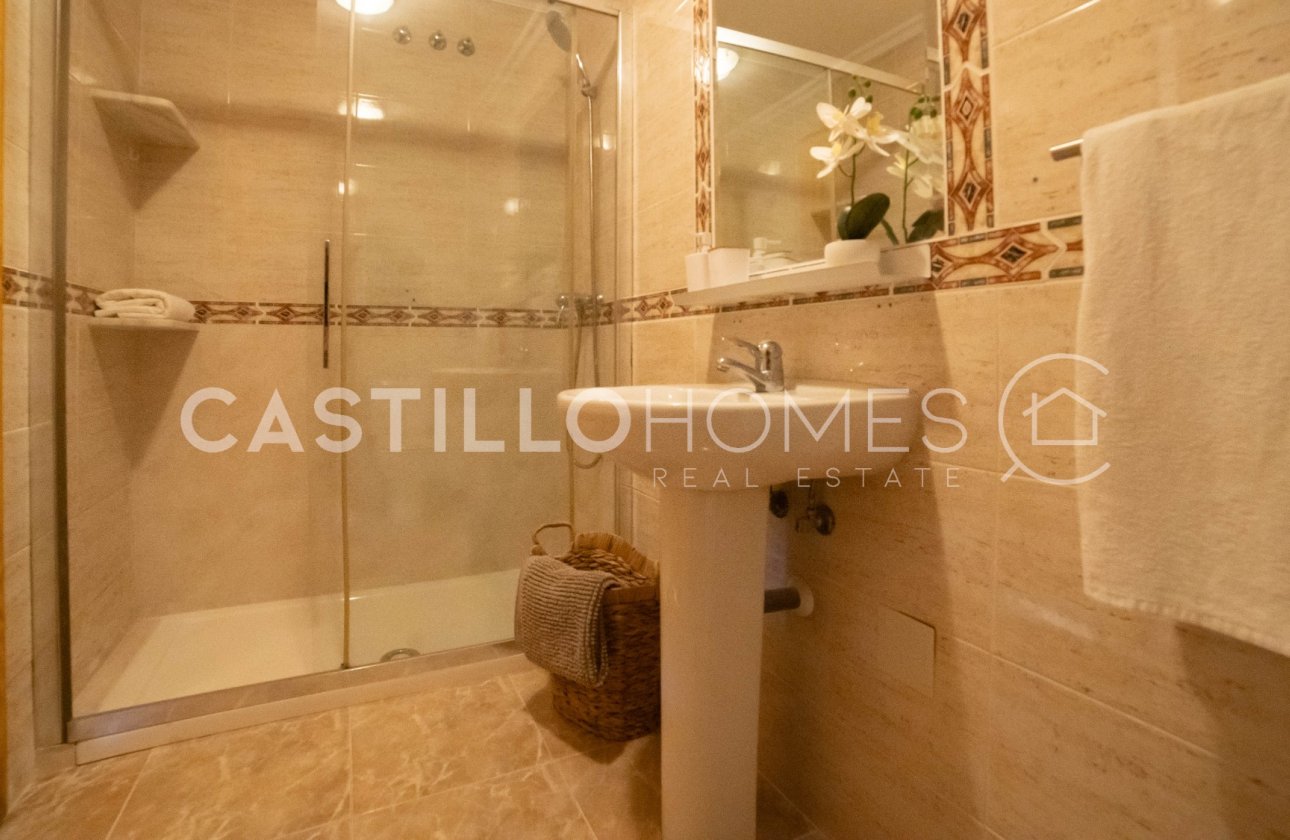 Resale - Apartment / flat - Torrevieja - Centro