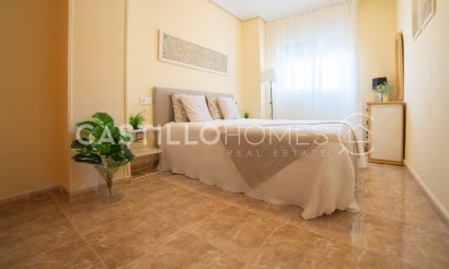 Resale - Apartment / flat - Torrevieja - Centro