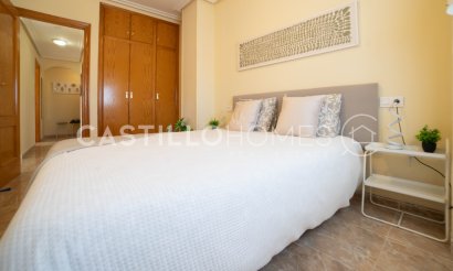 Resale - Apartment / flat - Torrevieja - Centro