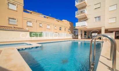 Resale - Apartment / flat - Torrevieja - Centro