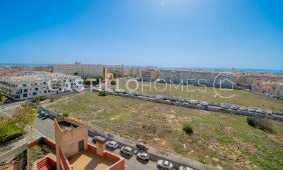 Resale - Apartment / flat - Torrevieja - Centro