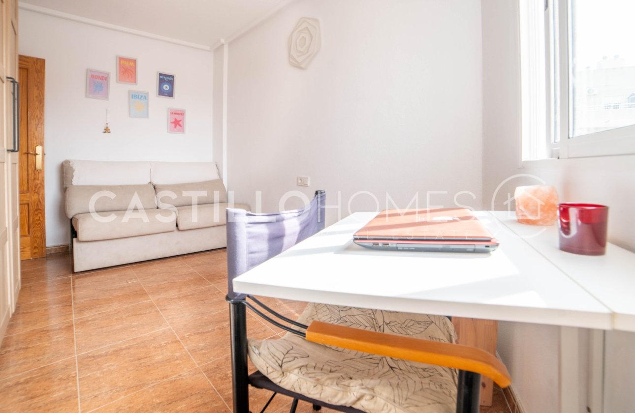 Resale - Apartment / flat - Torrevieja - Sector 25