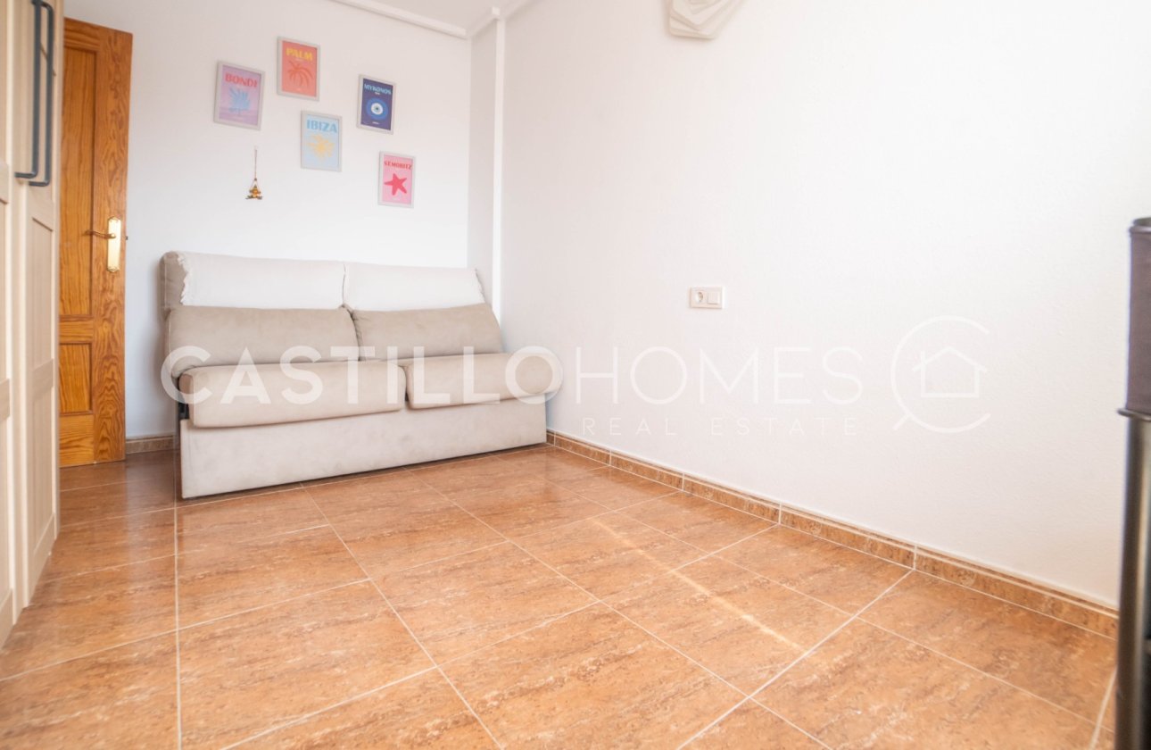 Resale - Apartment / flat - Torrevieja - Sector 25
