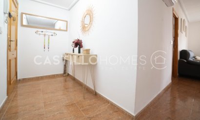 Resale - Apartment / flat - Torrevieja - Sector 25