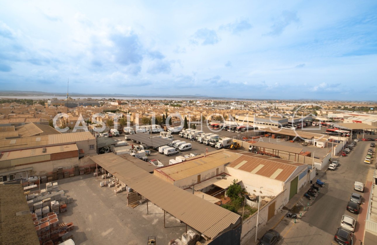 Resale - Apartment / flat - Torrevieja - Sector 25