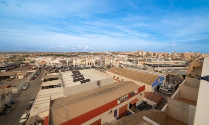 Resale - Apartment / flat - Torrevieja - Sector 25