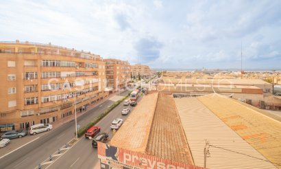 Resale - Apartment / flat - Torrevieja - Sector 25