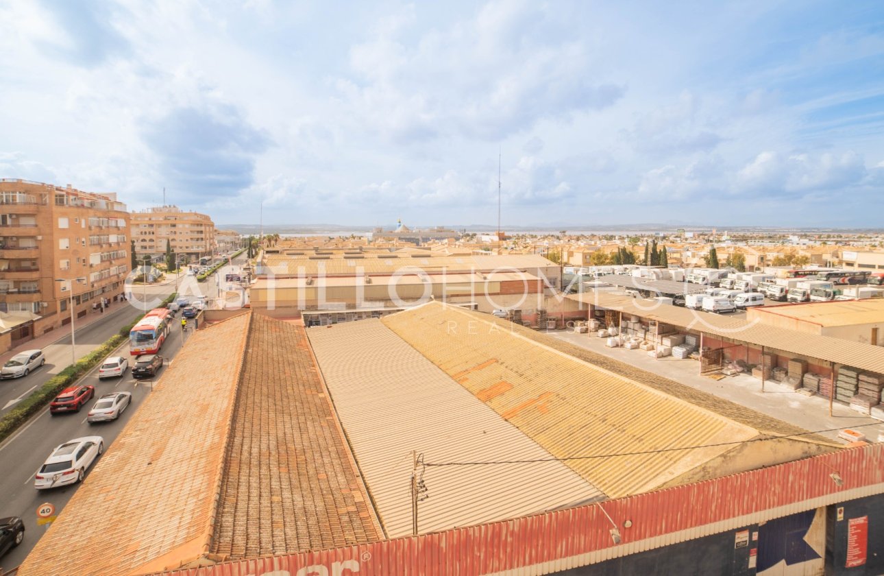 Resale - Apartment / flat - Torrevieja - Sector 25
