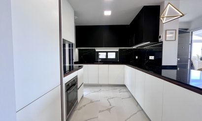 Resale - Apartment / flat - San Miguel de Salinas