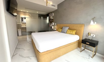 Resale - Apartment / flat - San Miguel de Salinas