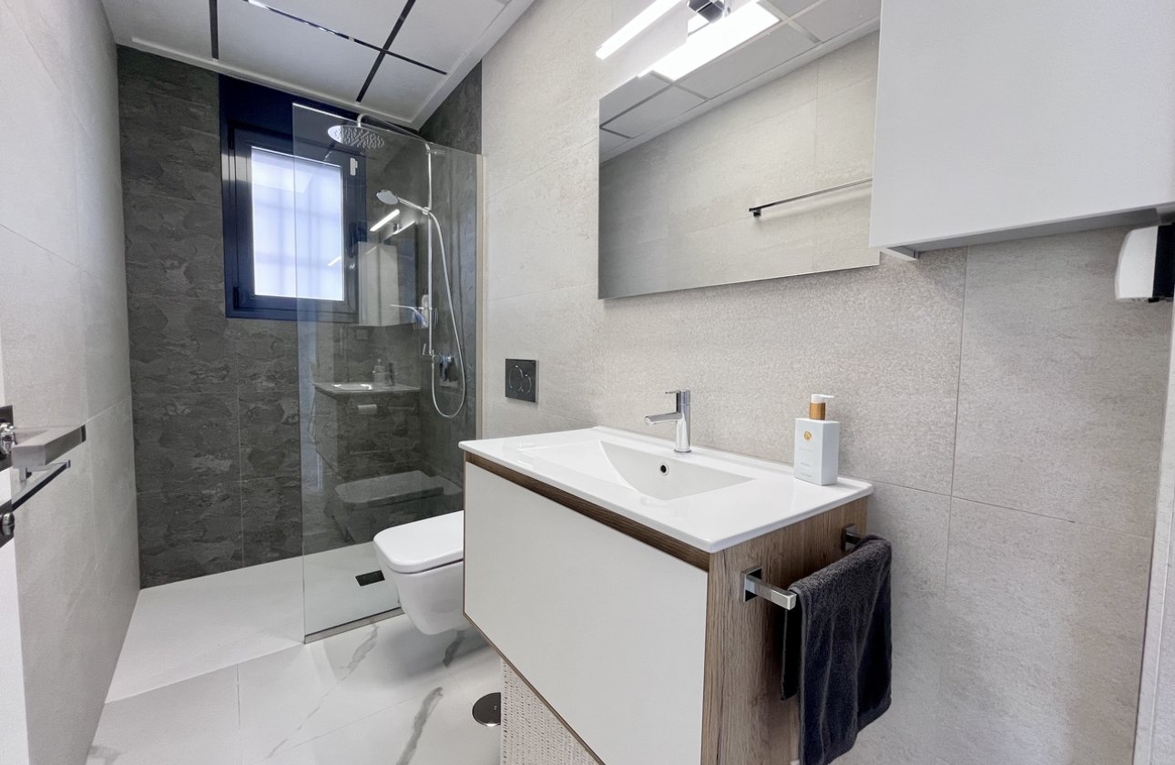 Resale - Apartment / flat - San Miguel de Salinas