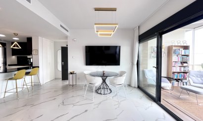 Resale - Apartment / flat - San Miguel de Salinas