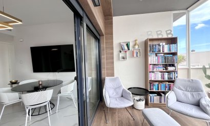 Resale - Apartment / flat - San Miguel de Salinas