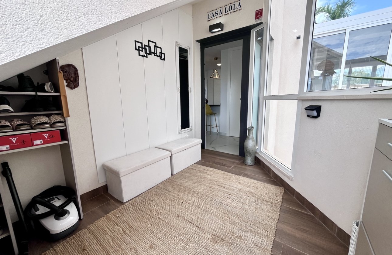 Resale - Apartment / flat - San Miguel de Salinas