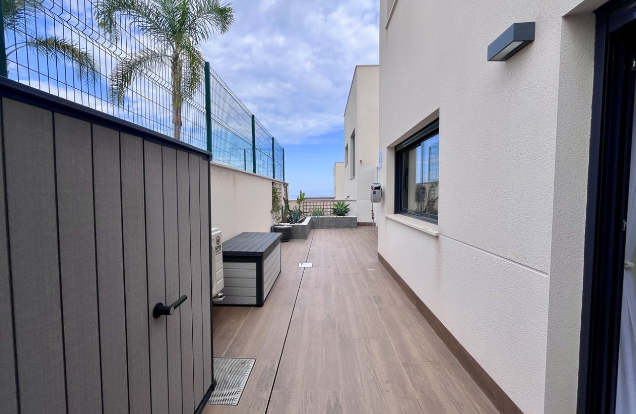 Resale - Apartment / flat - San Miguel de Salinas