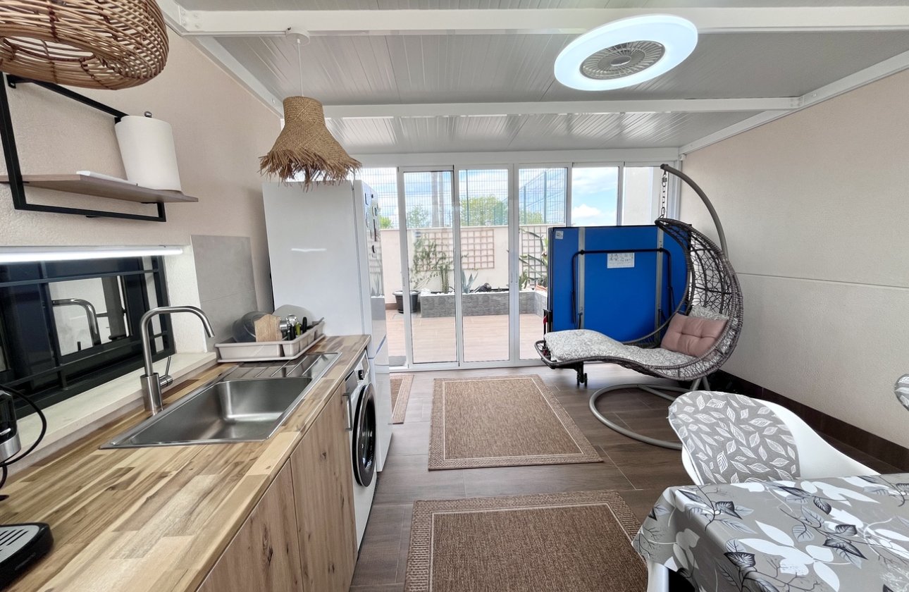 Resale - Apartment / flat - San Miguel de Salinas