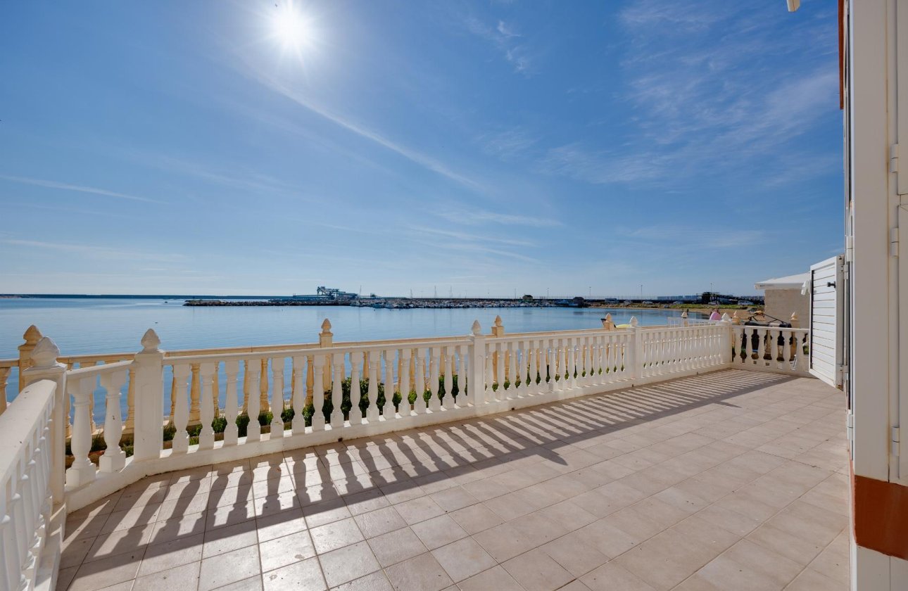 Resale - Apartment / flat - Torrevieja - Playa del Acequión