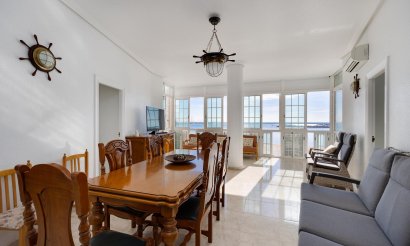 Resale - Apartment / flat - Torrevieja - Playa del Acequión