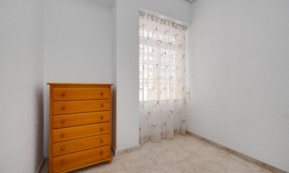 Resale - Apartment / flat - Torrevieja - Playa del Acequión
