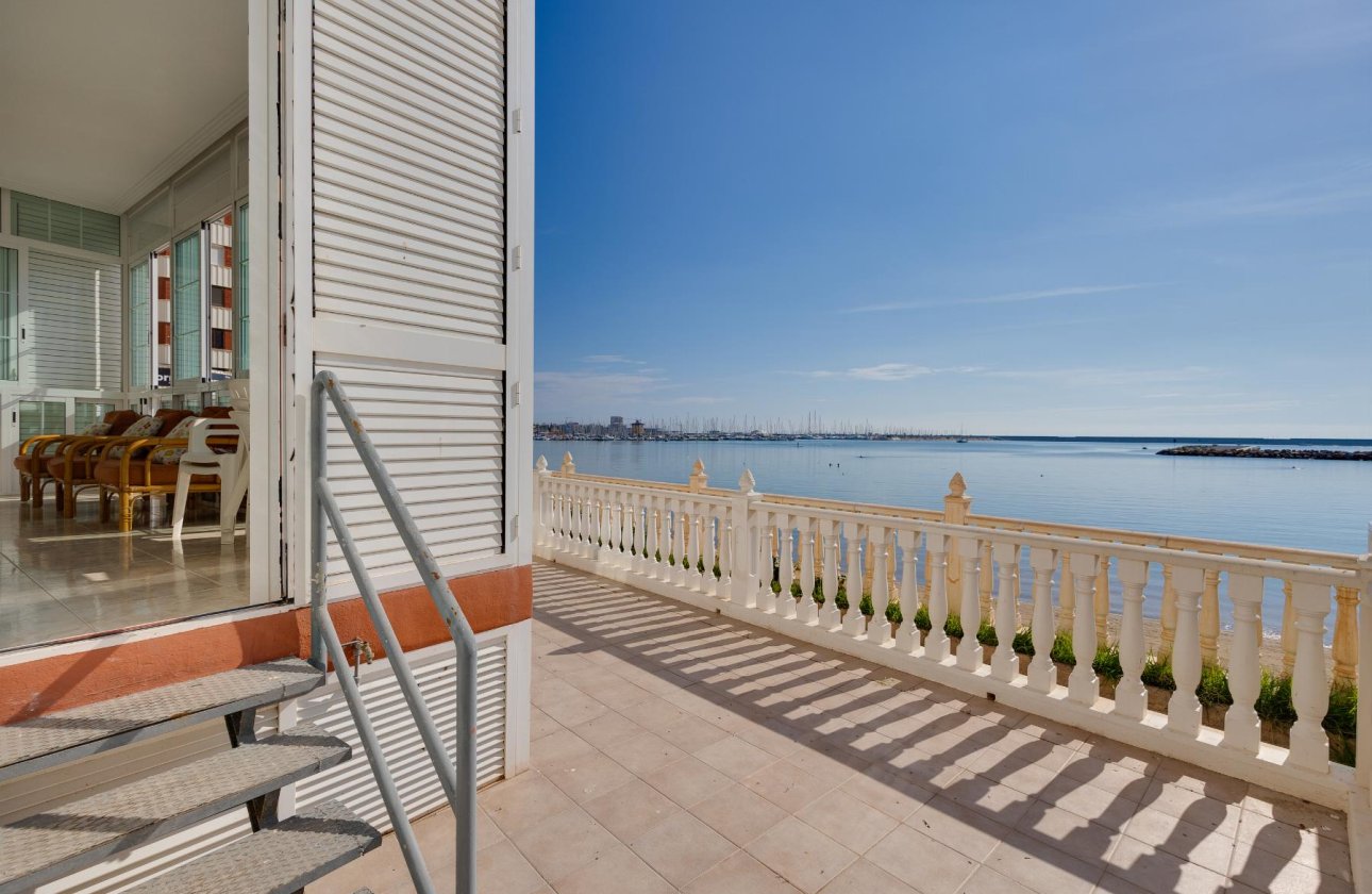 Resale - Apartment / flat - Torrevieja - Playa del Acequión
