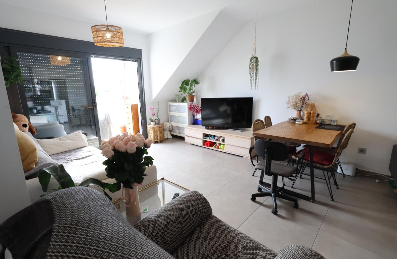 Resale - Bungalow - Pilar de la Horadada - Zona Pueblo