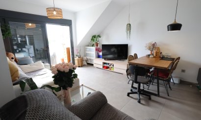 Resale - Bungalow - Pilar de la Horadada - Zona Pueblo