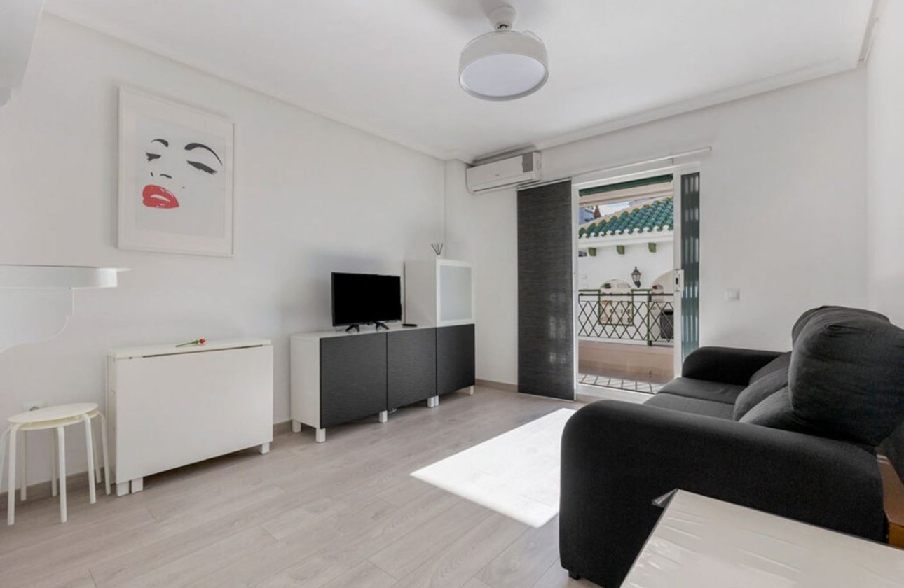 Resale - Apartment / flat - Torrevieja - La Mata