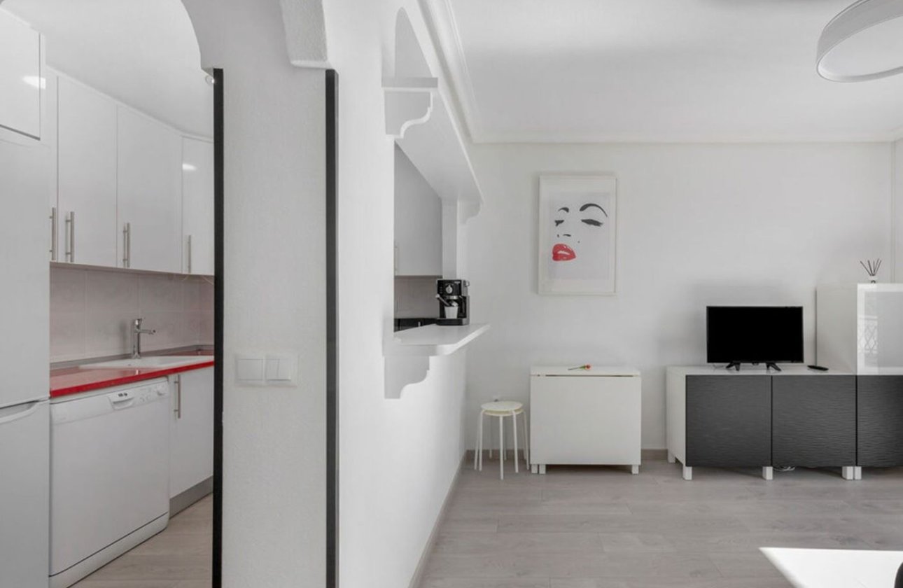 Resale - Apartment / flat - Torrevieja - La Mata